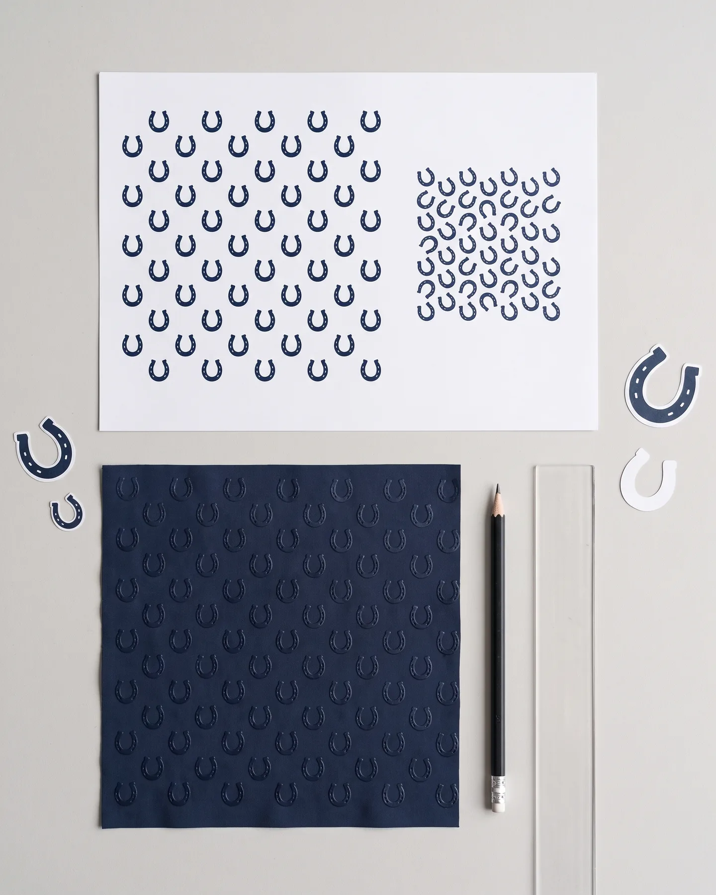 Motif de grip dessiné d’après un logo, sur le genou d’un pantalon