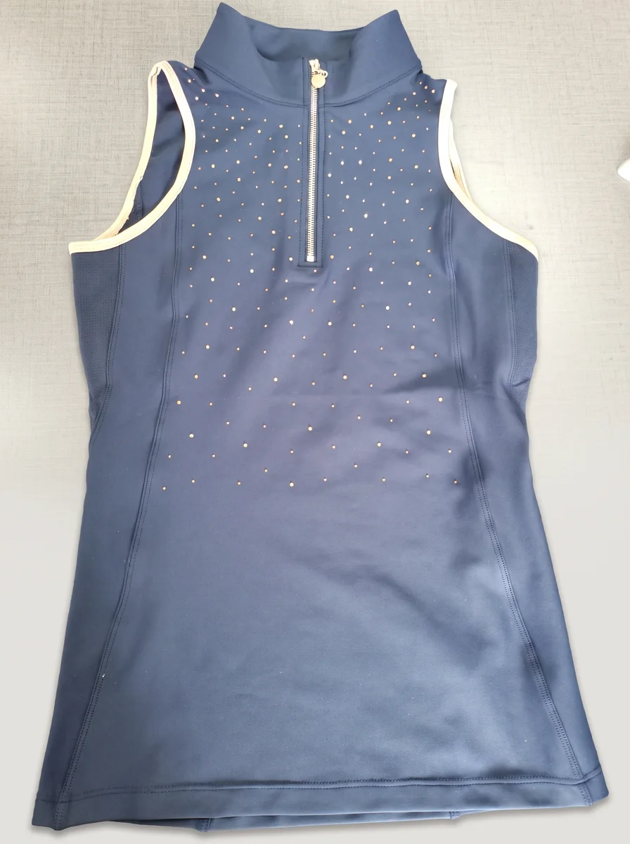 Chemise de concours d’équitation sans manches marine à liseré crème et semis de strass, à plat